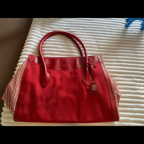 Tory Burch Handbags - ❤️❤️Beautiful Tory Burch bag❤️❤️